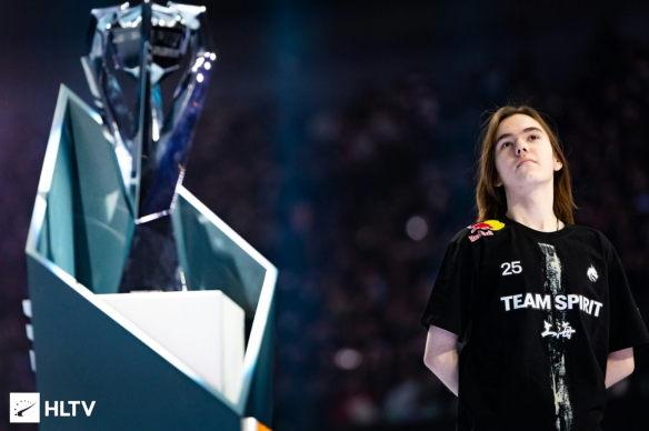 NiKo谈击败Spirit：昨天的讨论取得了成果