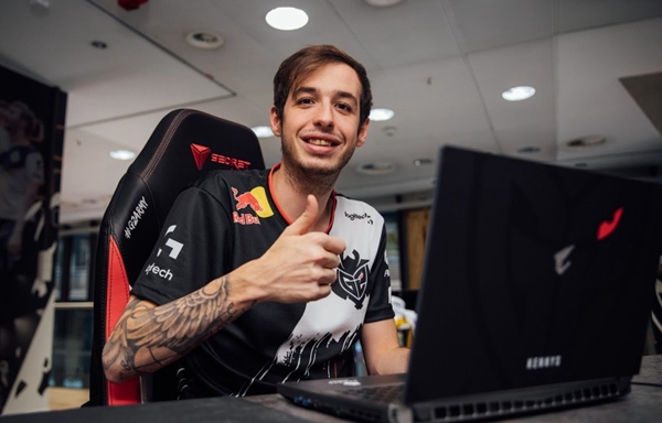 老规矩，T1和EDG延续历史，携手出线